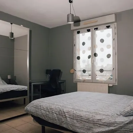 Appartement La Plume Argentee Only Women Femmes Uniquement *